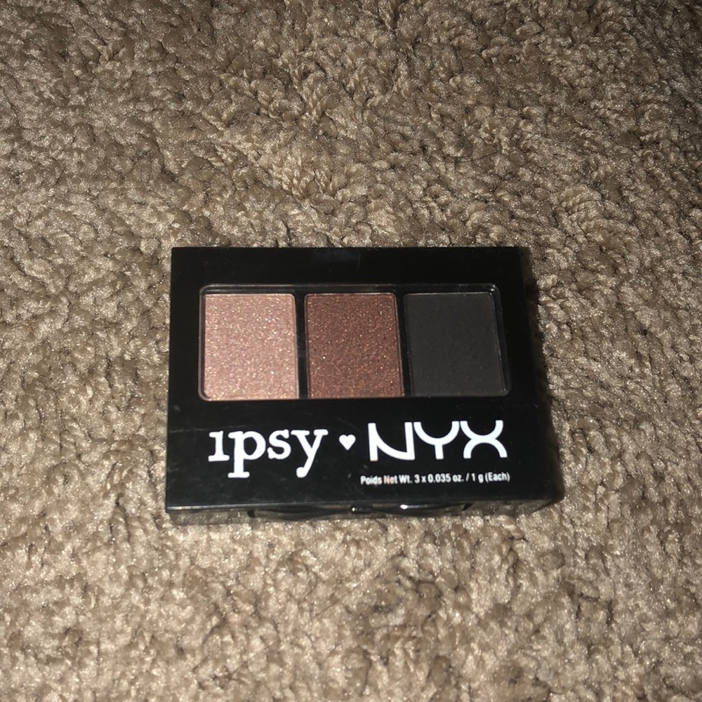 New NYX Ipsy eyeshadow palette